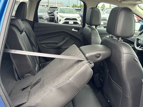 Used 2017 Ford Escape Titanium w/ Equipment Group 301A AWD/4WD image 28