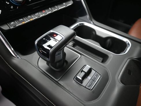 Used 2024 GMC Sierra 1500 Denali Ultimate image 29