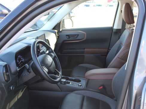 Used 2024 Ford Bronco Sport Outer Banks image 9