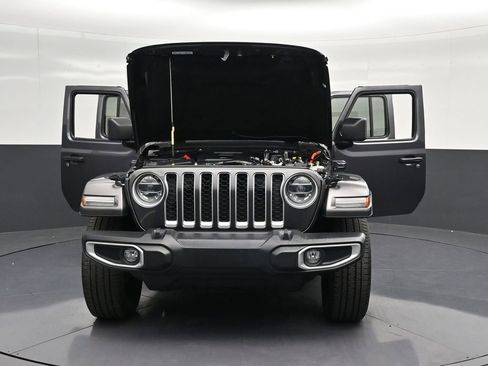 Used 2021 Jeep Wrangler Unlimited Sahara w/ Cold Weather Group AWD/4WD image 38
