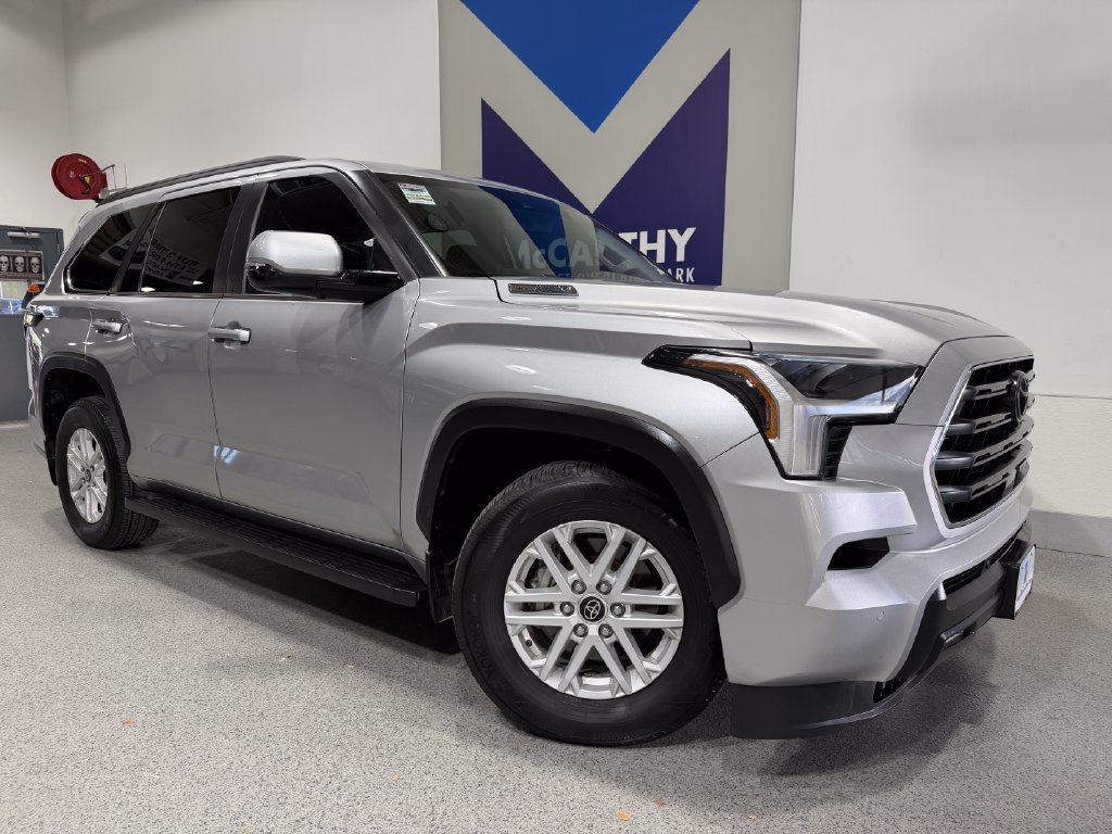 Used 2024 Toyota Sequoia SR5 w/ SR5 Premium Package AWD/4WD image 2