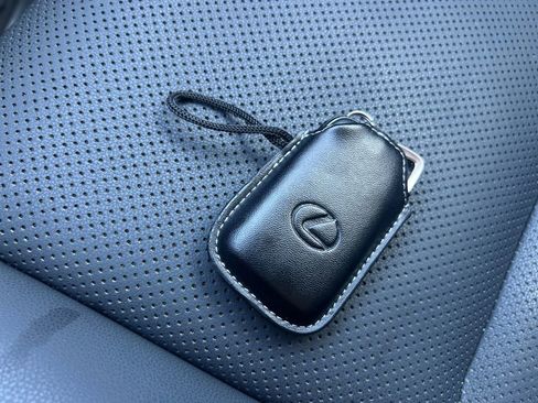 Used 2019 Lexus NX 300h AWD image 33