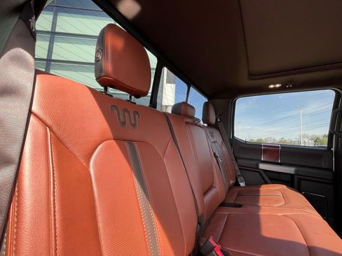Used 2018 Ford F150 King Ranch w/ Equipment Group 601A Luxury AWD/4WD image 27