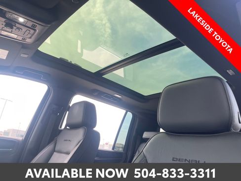 Used 2022 GMC Yukon XL Denali RWD image 33