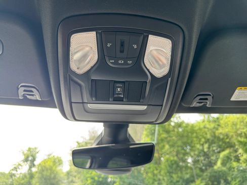 Used 2021 RAM 1500 Big Horn AWD/4WD image 18