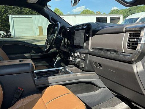 Used 2024 Ford F250 Platinum AWD/4WD image 15