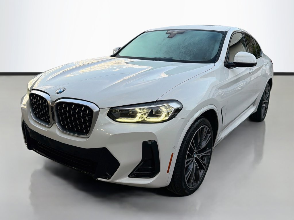 Used 2022 BMW X4 xDrive30i w/ M Sport Package 2 AWD/4WD image 3