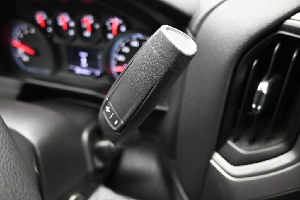 Used 2022 Chevrolet Silverado 1500 W/T w/ WT Convenience Package AWD/4WD image 22