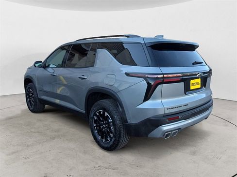 Certified 2024 Chevrolet Traverse Z71 w/ Enhanced Driving Package image 3