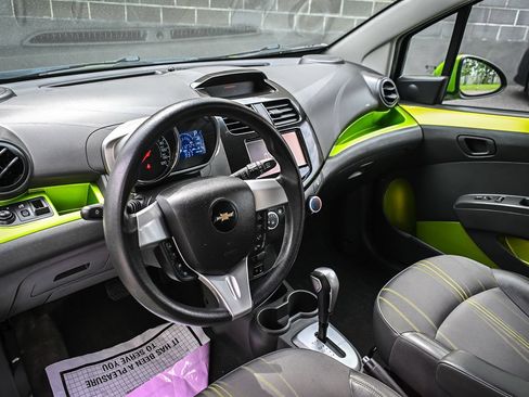 Used 2014 Chevrolet Spark LT FWD image 9