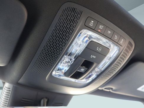 Certified 2025 Mercedes-Benz GLB 250 image 48