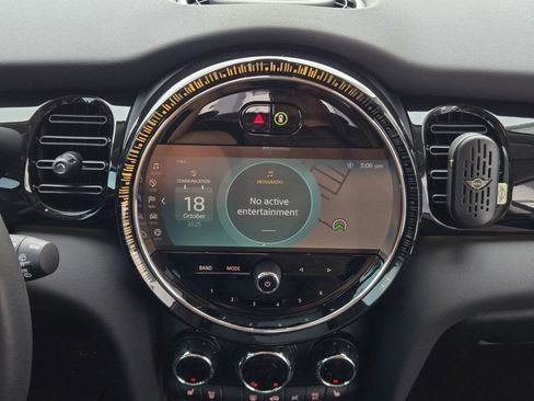 Used 2024 MINI Cooper SE image 34