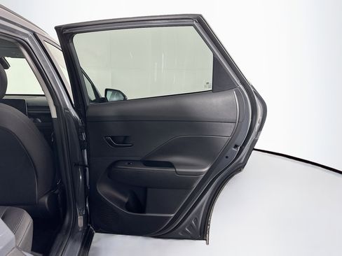 Used 2025 Hyundai Kona SEL image 30