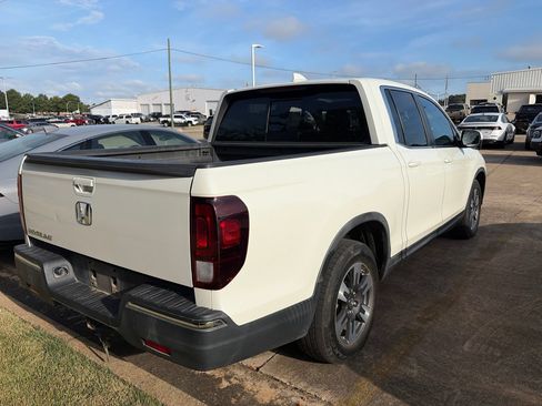 Used 2019 Honda Ridgeline RTL-T image 2