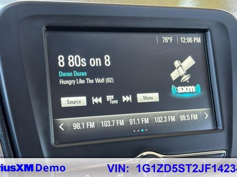 Used 2018 Chevrolet Malibu LT image 26