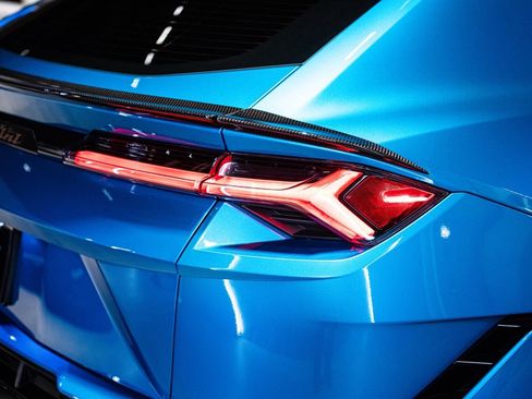 Used 2023 Lamborghini Urus Performante image 35