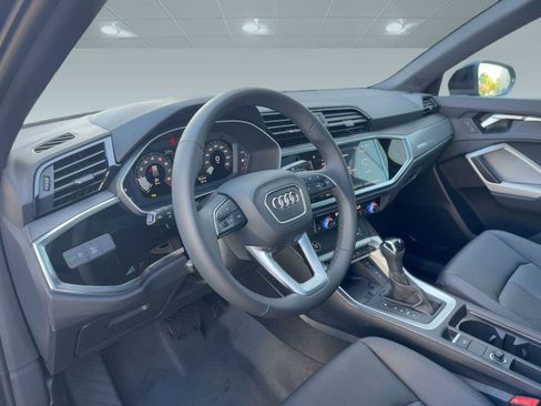 New 2025 Audi Q3 2.0T Premium image 4