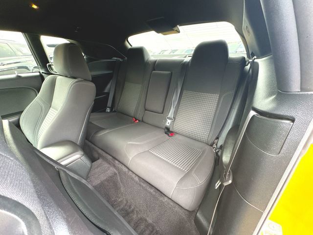 Used 2018 Dodge Challenger R/T w/ Driver Convenience Group RWD image 23