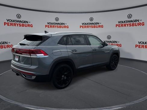 Certified 2024 Volkswagen Atlas Cross Sport SE w/ Black Wheel Package AWD/4WD image 8