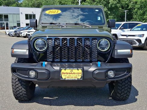 Used 2023 Jeep Wrangler Unlimited w/ Cold Weather Group AWD/4WD image 2