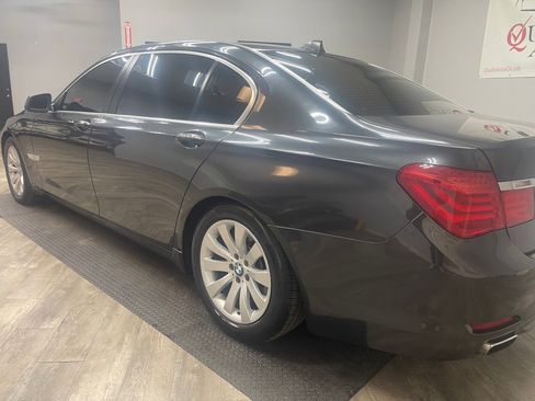 Used 2009 BMW 750Li image 11