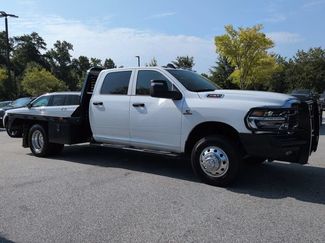 Used 2026 RAM 3500 Tradesman w/ Chrome Appearance Group AWD/4WD video 2