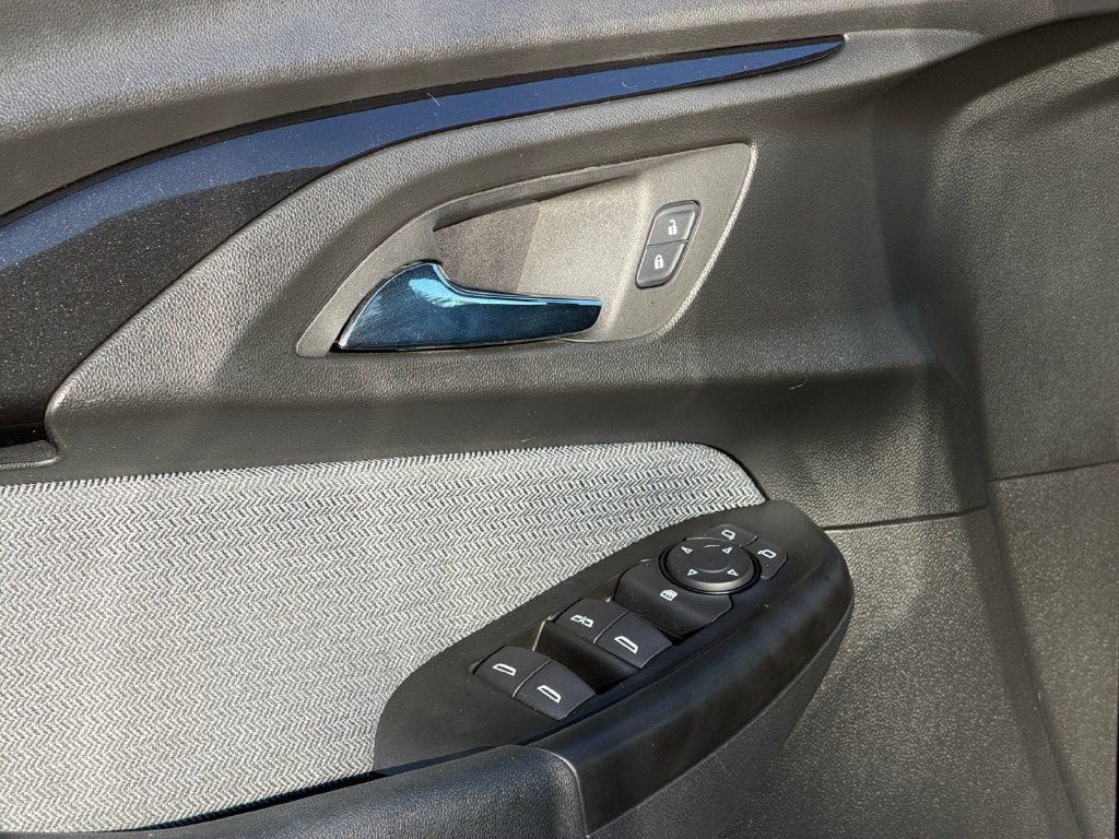 Used 2022 Chevrolet TrailBlazer LT w/ Convenience Package FWD image 22