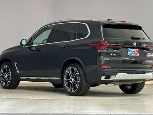 New 2026 BMW X5 sDrive40i image 3
