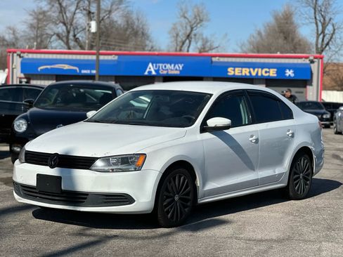 Used 2014 Volkswagen Jetta SE image 1