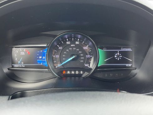 Used 2016 Ford Explorer XLT w/ Equipment Group 202A image 26