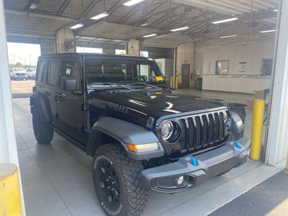 Used 2023 Jeep Wrangler Unlimited w/ Cold Weather Group