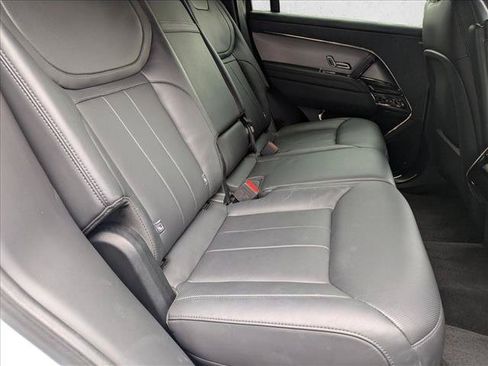 Used 2025 Land Rover Range Rover Sport SE AWD/4WD image 20