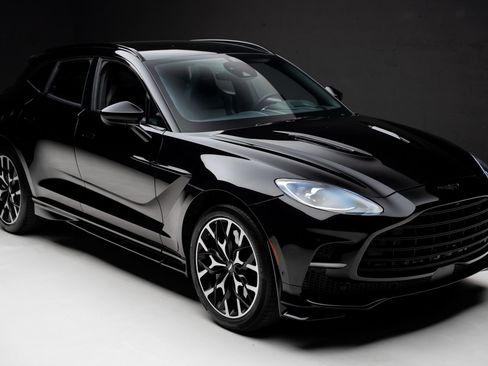 Used 2023 Aston Martin DBX 707 AWD/4WD image 40