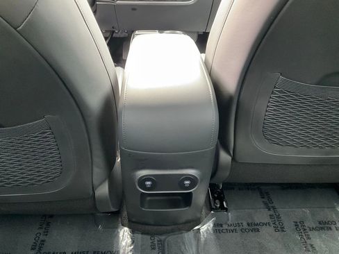 Used 2025 Hyundai Ioniq 5 SEL image 35