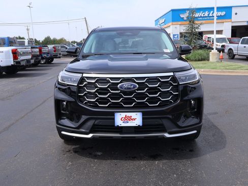 New 2026 Ford Explorer Platinum w/ LUX Leather Package AWD/4WD image 10