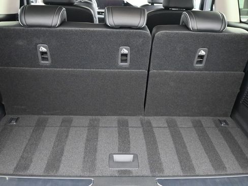 New 2026 INFINITI QX80 Luxe image 11