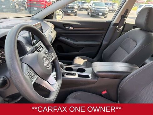 Used 2025 Nissan Altima 2.5 SV FWD image 7