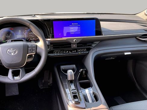 New 2026 Toyota Crown Platinum AWD/4WD image 6