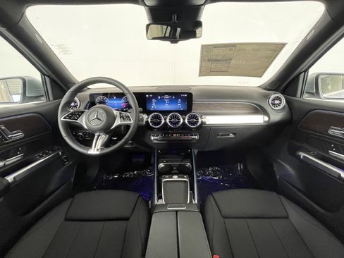 New 2026 Mercedes-Benz GLB 250 image 11