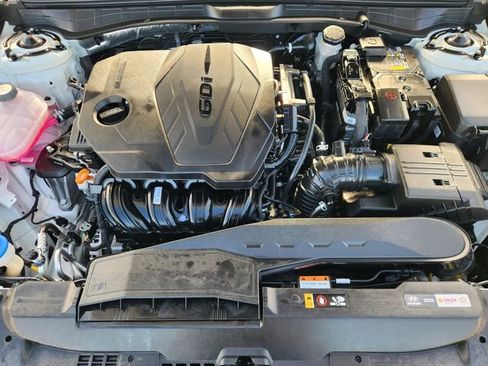 Used 2025 Hyundai Sonata SEL FWD image 31