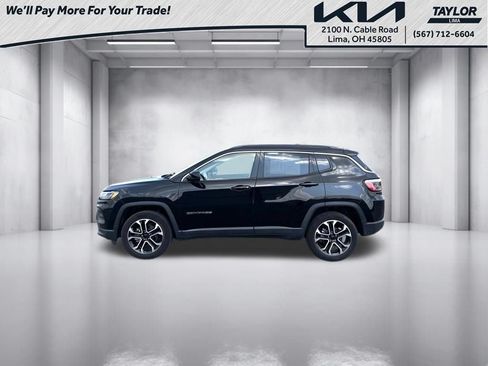 Used 2022 Jeep Compass Limited w/ Sun and Sound Group AWD/4WD image 3