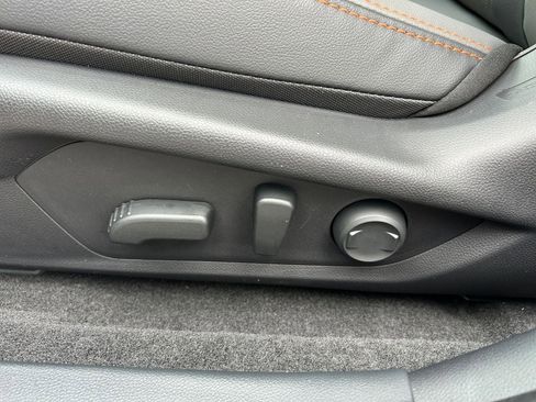 Used 2025 Subaru Crosstrek 2.5i Limited image 14