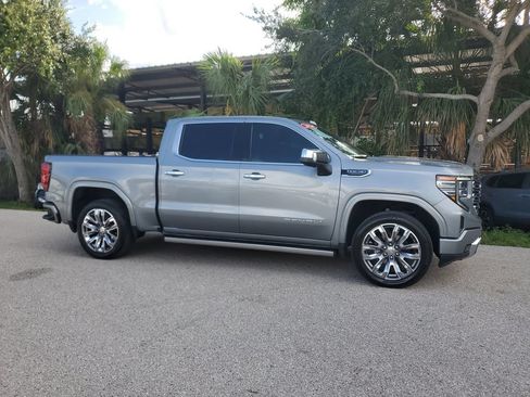 Used 2024 GMC Sierra 1500 Denali w/ Denali Reserve Package AWD/4WD image 4