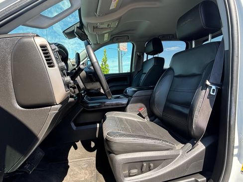 Used 2015 GMC Sierra 2500 Denali w/ Duramax Plus Package AWD/4WD image 12