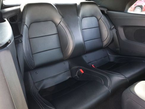 Used 2025 Ford Mustang Premium RWD image 33