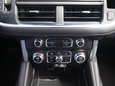 Used 2023 GMC Yukon XL SLE AWD/4WD image 23