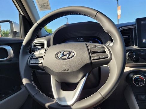 New 2025 Hyundai Venue SEL image 20