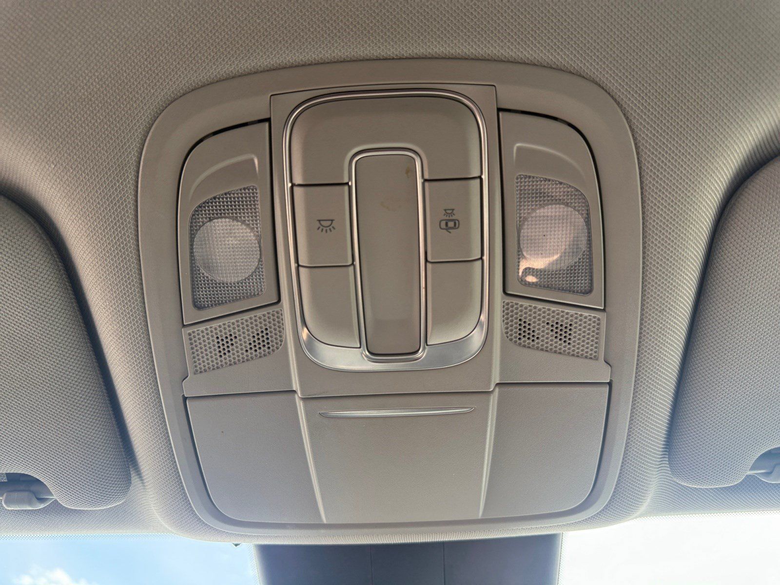 Used 2019 Hyundai Santa Fe SE AWD/4WD image 31