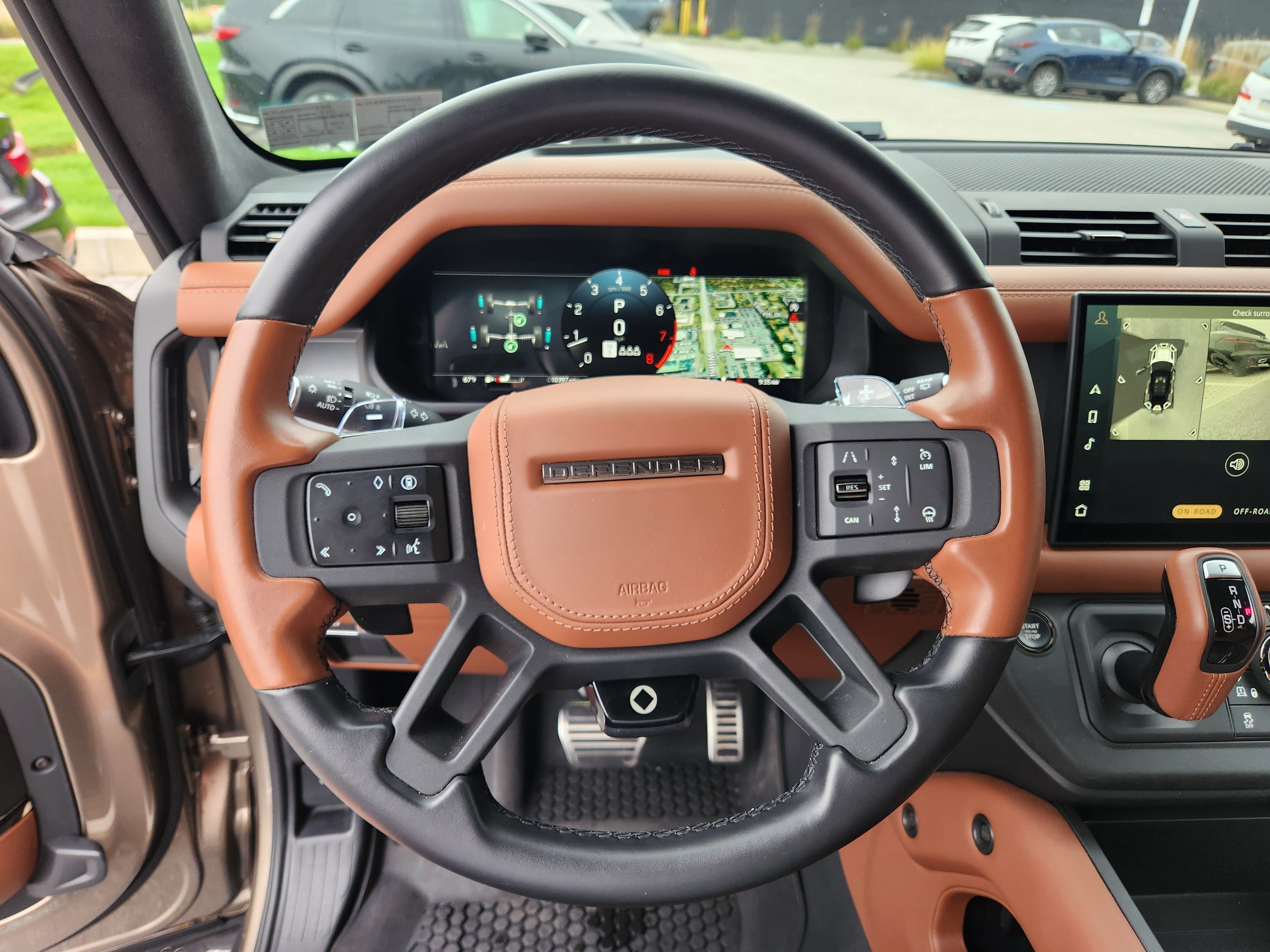 Certified 2025 Land Rover Defender 110 AWD/4WD image 18