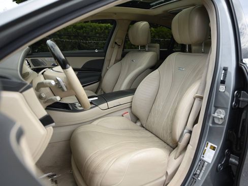 Used 2015 Mercedes-Benz S 63 AMG 4MATIC Sedan w/ Executive Rear Seat Package image 15